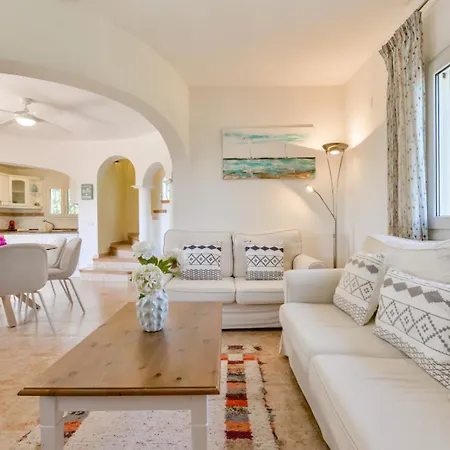 Villa Guzman - Cleo Moraira